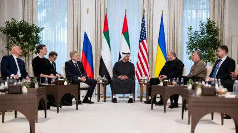 UAE President Sheikh Mohamed bin Zayed Al Nahyan receives heads of delegations during UAE-hosted trilateral talks between the United States, Russia and Ukraine in Abu Dhabi. Reuters.