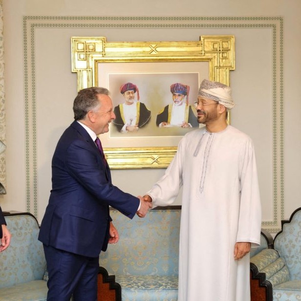 U.S. Special Envoy Steve Witkoff meets with Omani Foreign Minister Sayyid Badr Albusaidi in Muscat - pbs
