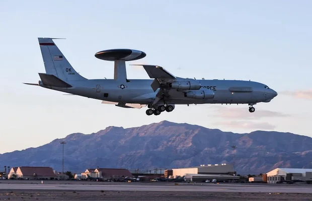 U.S. Air Force E-3 Sentry AWACS surveillance aircraft in flight (file photo).